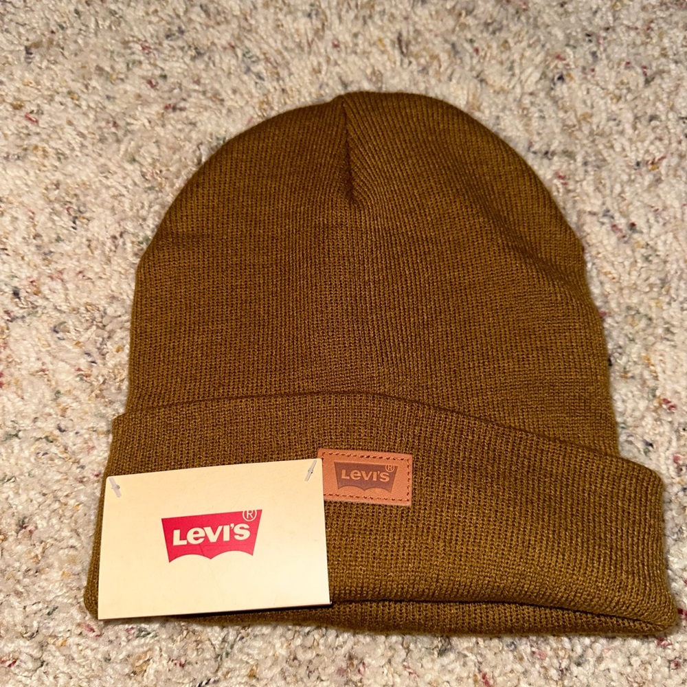 NWT Levi’s beanie hat brown